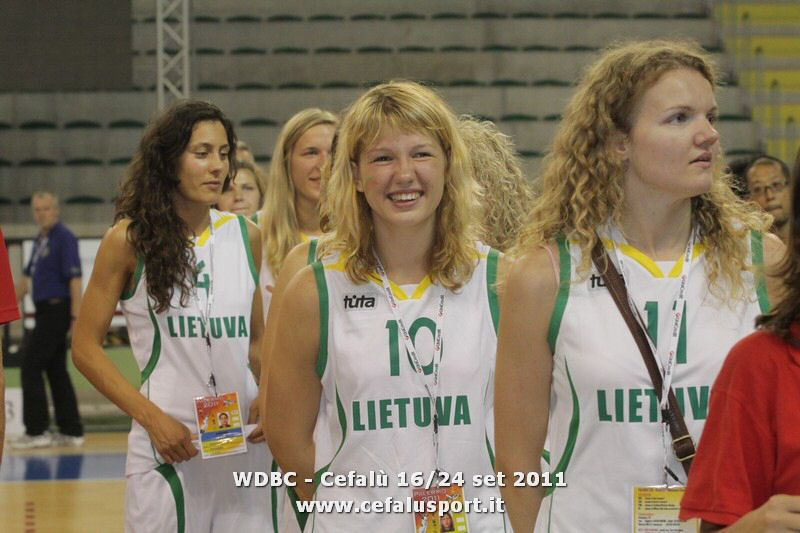 110924 sport 735_tn.jpg